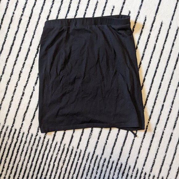 Black ruched adjustable skirt - Picture 4 of 4